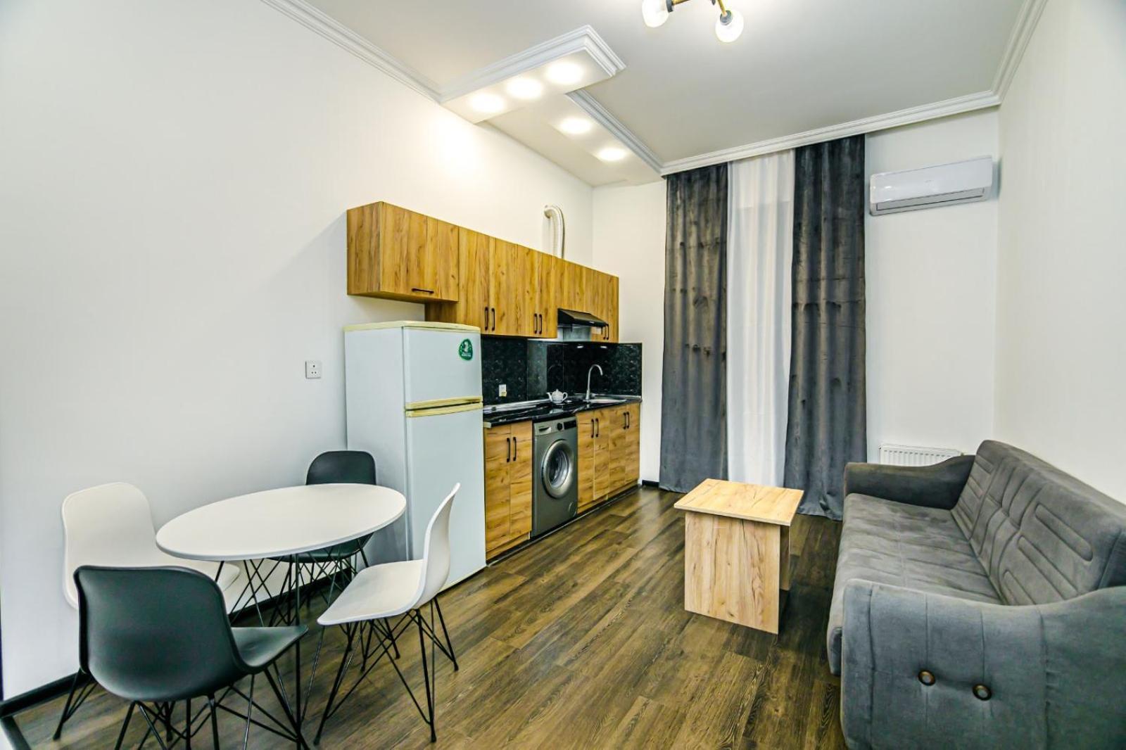 M Estate. 2 Room Home In Targovu Bakü Dış mekan fotoğraf